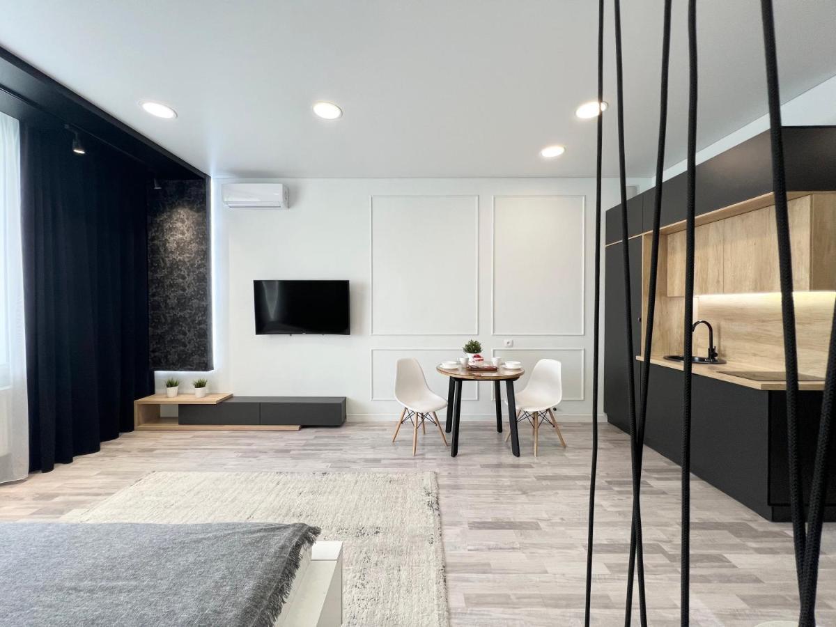 Апартаменты Lux Παβλοντάρ Εξωτερικό φωτογραφία